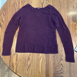Super soft American eagle long sleeve sweater barley worn